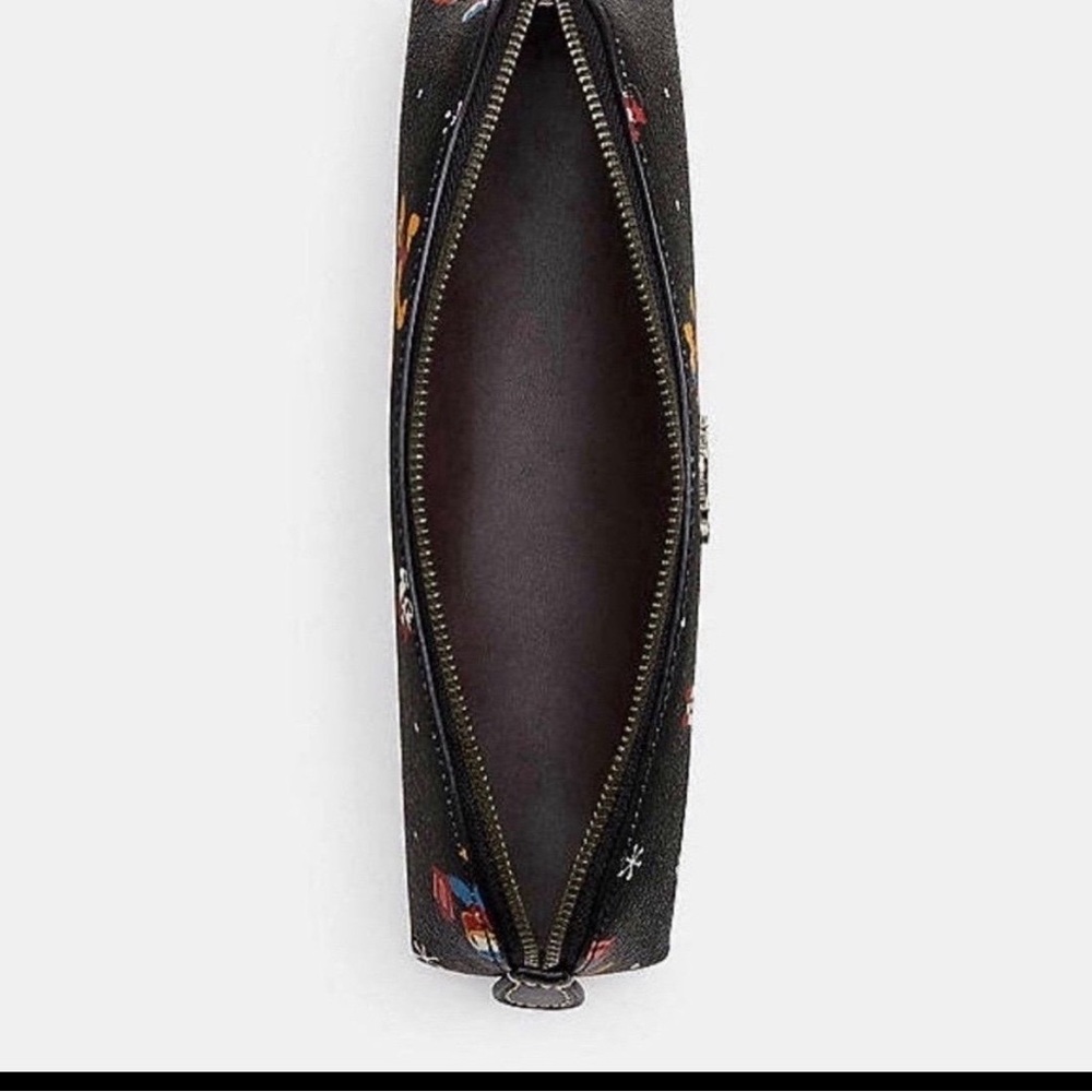 ❤️❤️❤️NWT Coach X Disney Pencil Case CN570❤️❤️❤️ - Picture 4 of 8